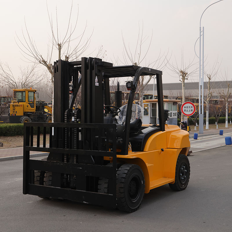 NEOlift : chariot élévateur diesel robuste en Turquie