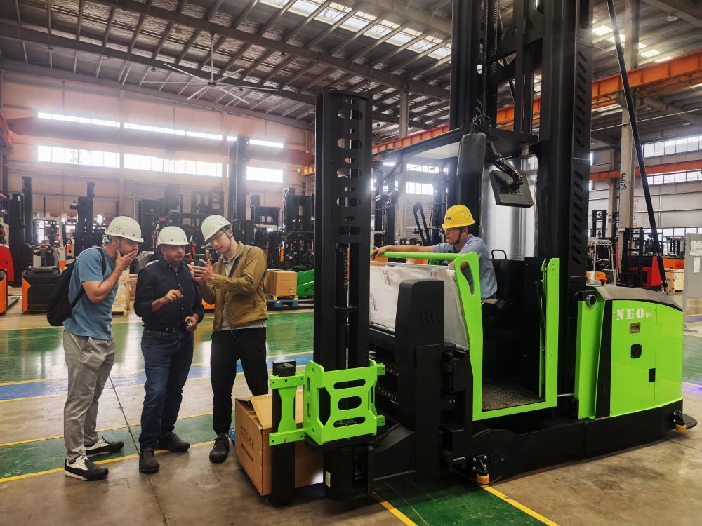 NEOforklift