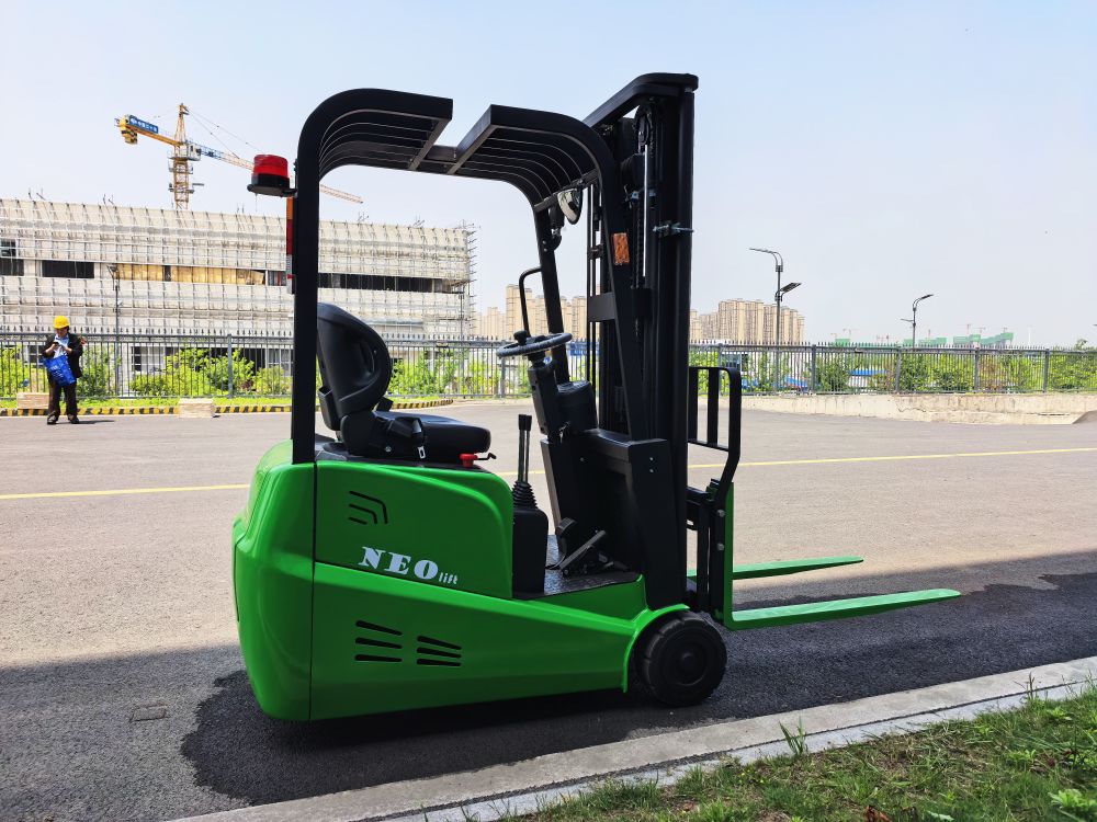 NEOlift forklifts